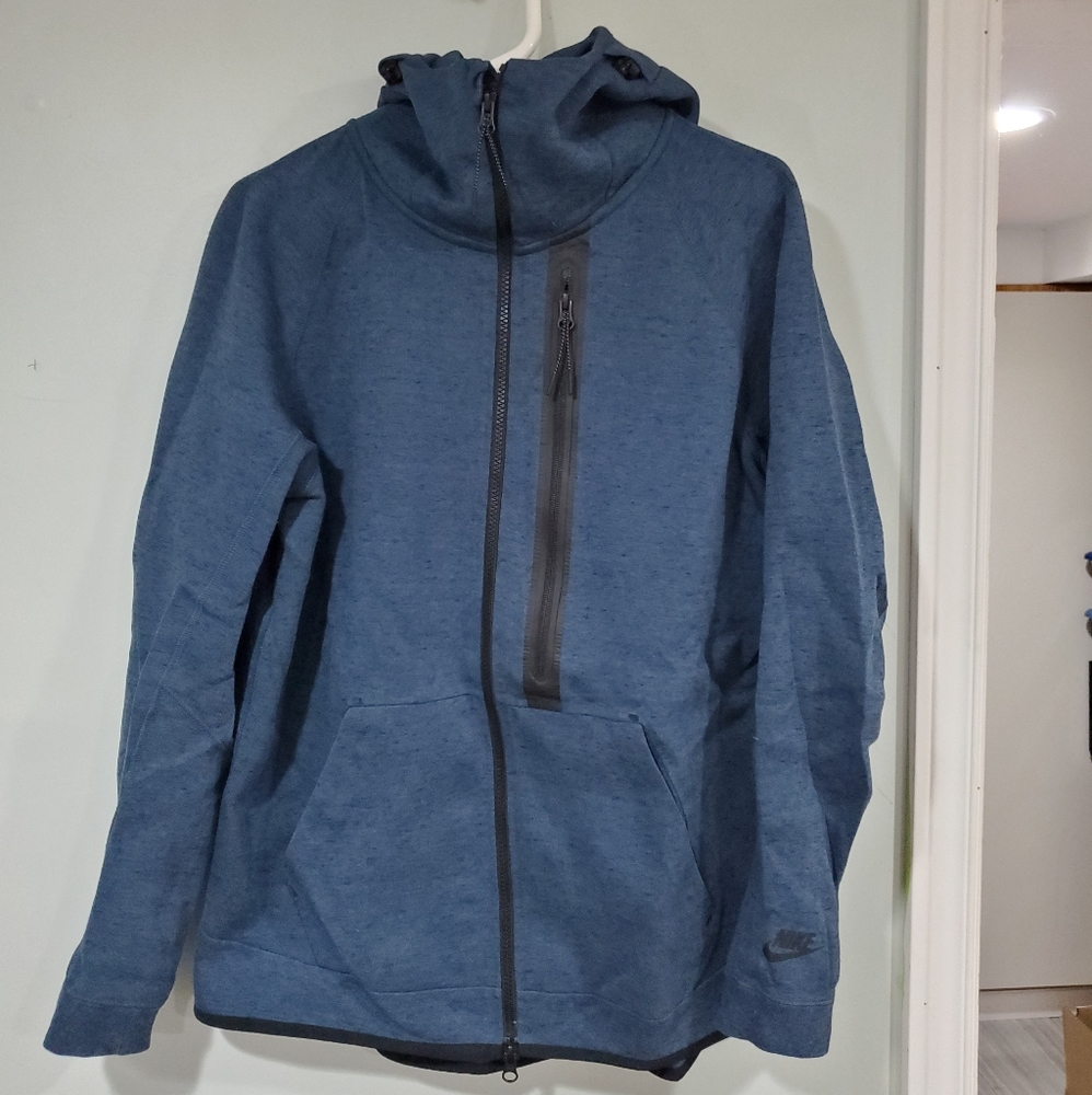Nike Tech Fleece Zip Up Sweater size med